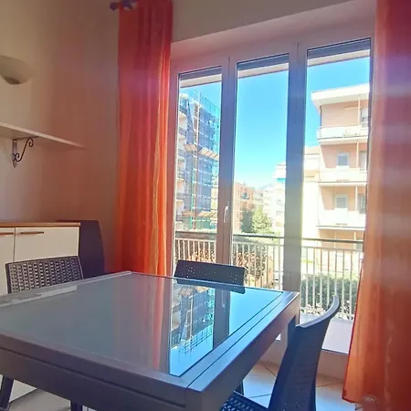 Italianway - Europa 29 - Trilocale Manhattan Апартаменты